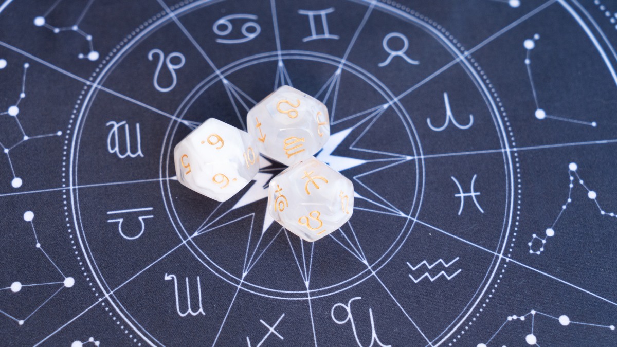 Astrology Houses: What Is the Meaning of Zodiac Sections in 2025?