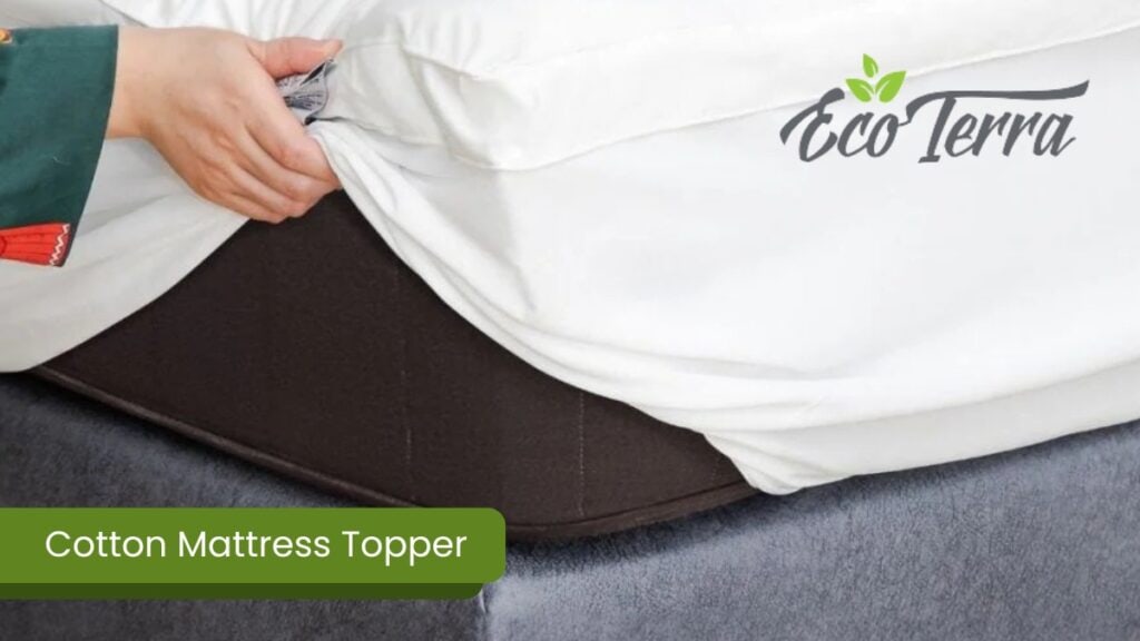 Hand adjusting cotton mattress topper